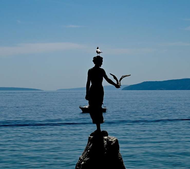 Maiden with the Seagull