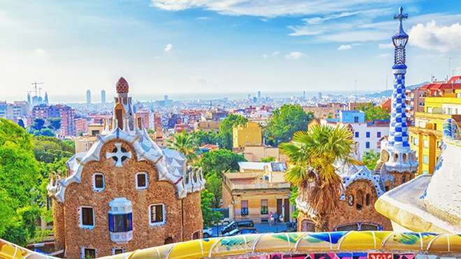 Savour the sunshine in vibrant Barcelona