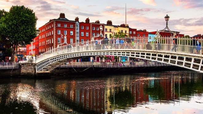 Savour crisp sea breezes and rich Irish stout