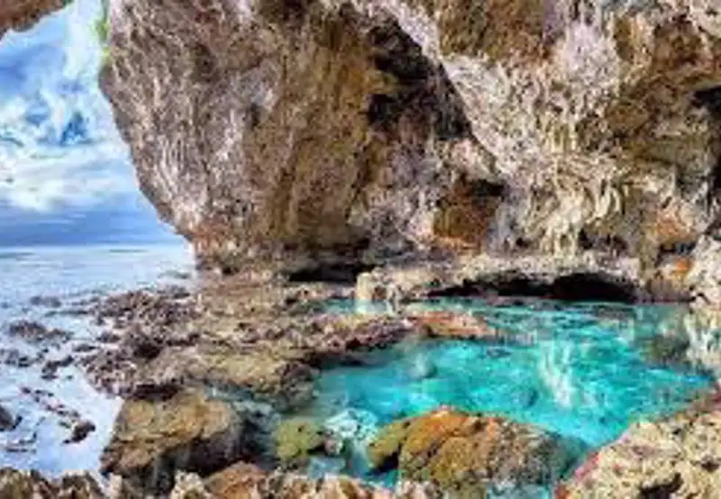 Avaiki Cave