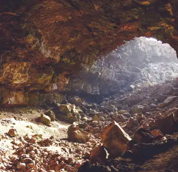  Gruta do Carvão