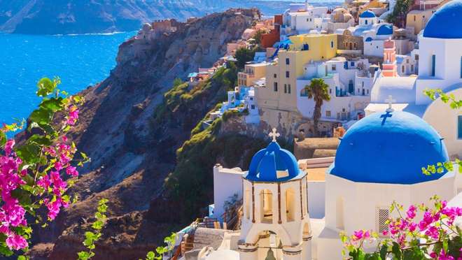 Savour warm Aegean breezes on cliffside trails