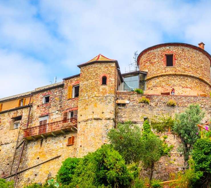 Castello Brown