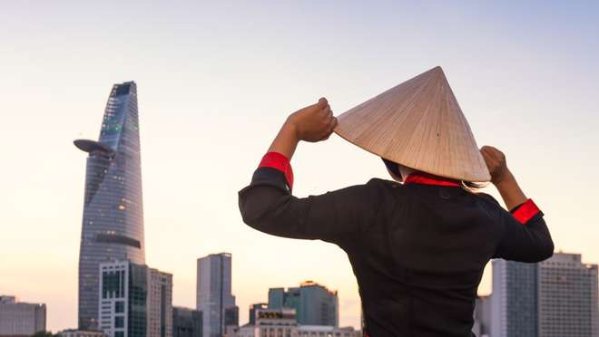 Savour vibrant flavors in bustling Saigon
